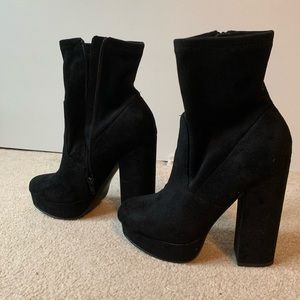Steve Madden suede booties
